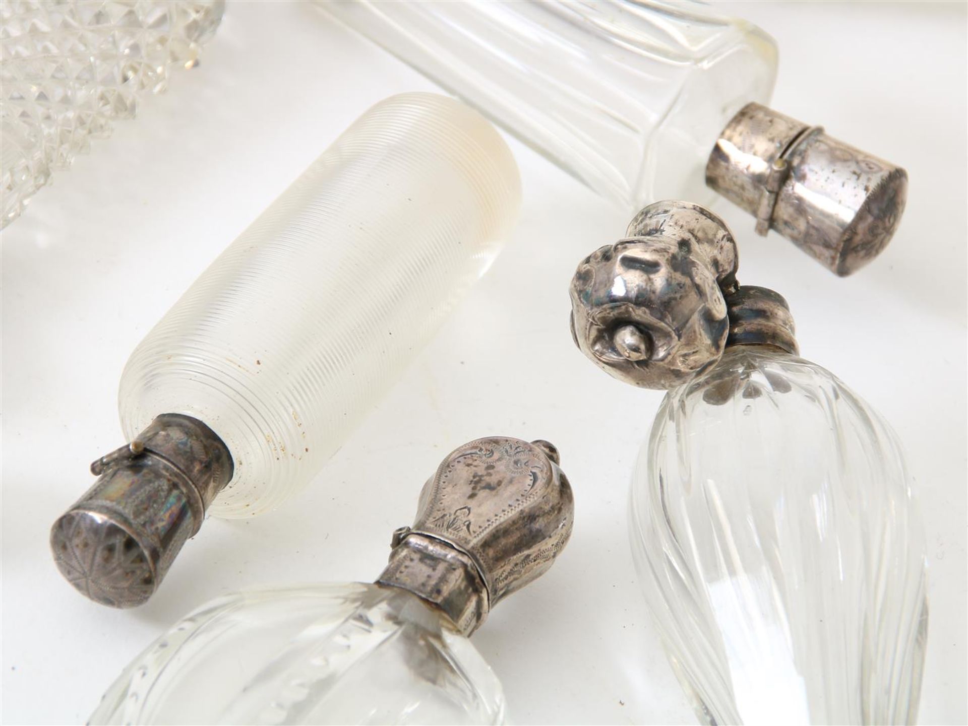 16 crystal snuff bottles silver cap - Bild 3 aus 4