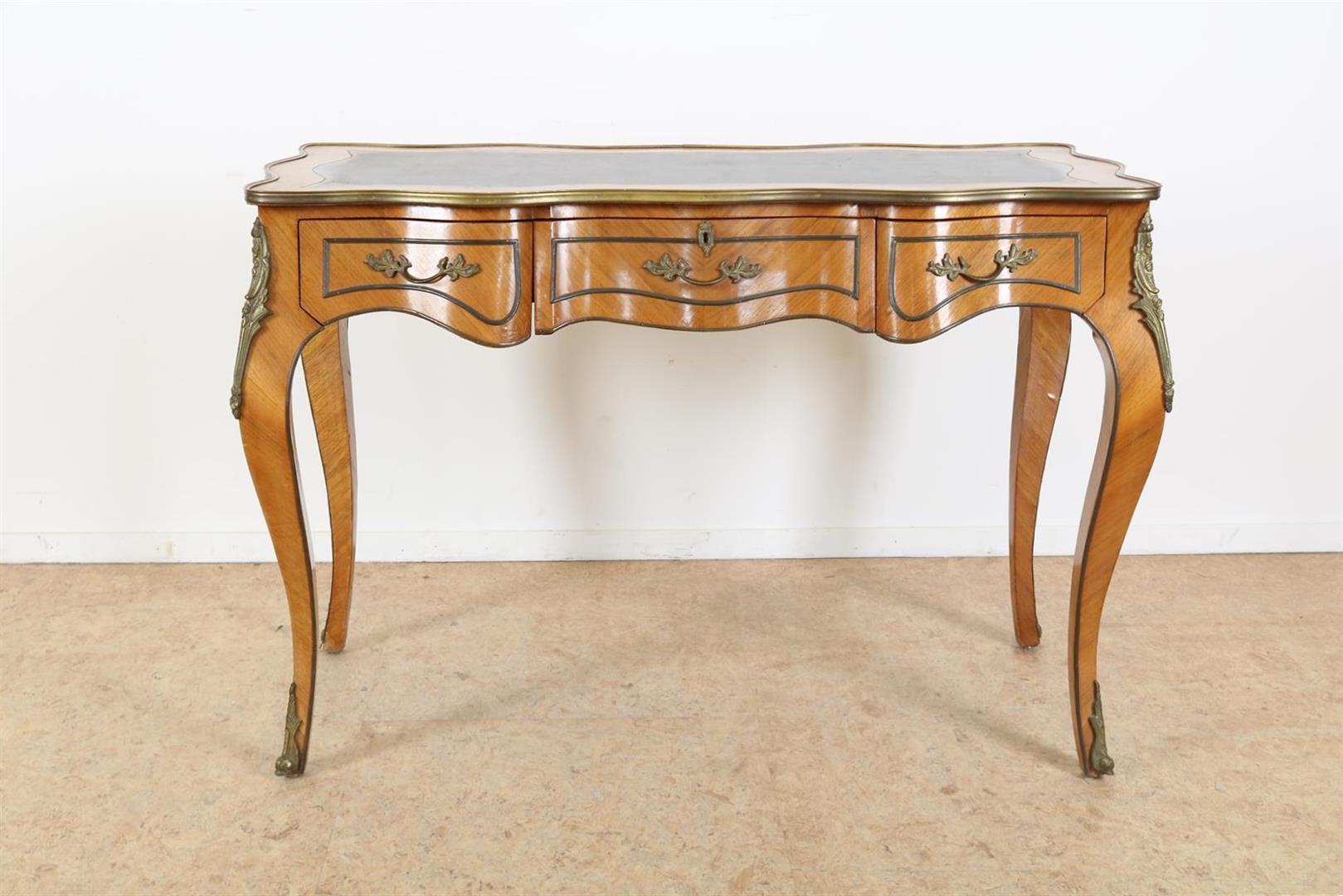 Napoleon III desk with convertible legs and bronze fittings, late 19th century, 83 x 122 x 62 cm.