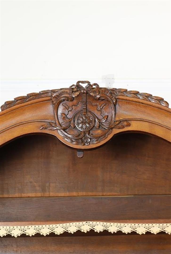 Oak Louis XVI writing cabinet, arched hood with carved ornaments, behind the flap an interior with - Image 3 of 6