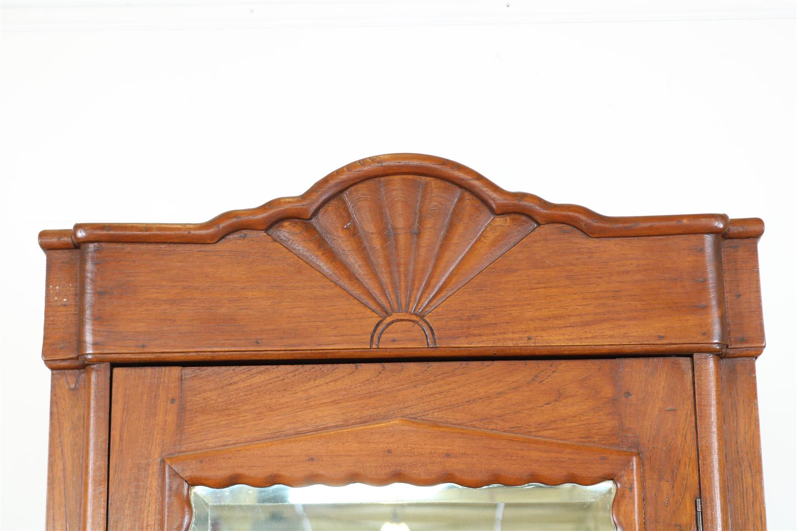 Teak Art Deco linen cupboard with mirror door (broken) and a drawer, Indonesia approx. 1925.203 x 77 - Image 3 of 5