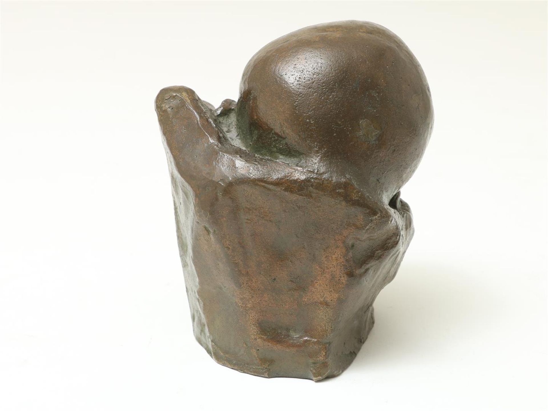 "Charles" Henri Marie van Wijk (1875-1917) Bronze sculpture of a crying baby, signed, 12 x 8 x 8 cm. - Image 4 of 6
