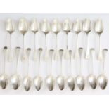 Lot silver cutlery 19 spoons 