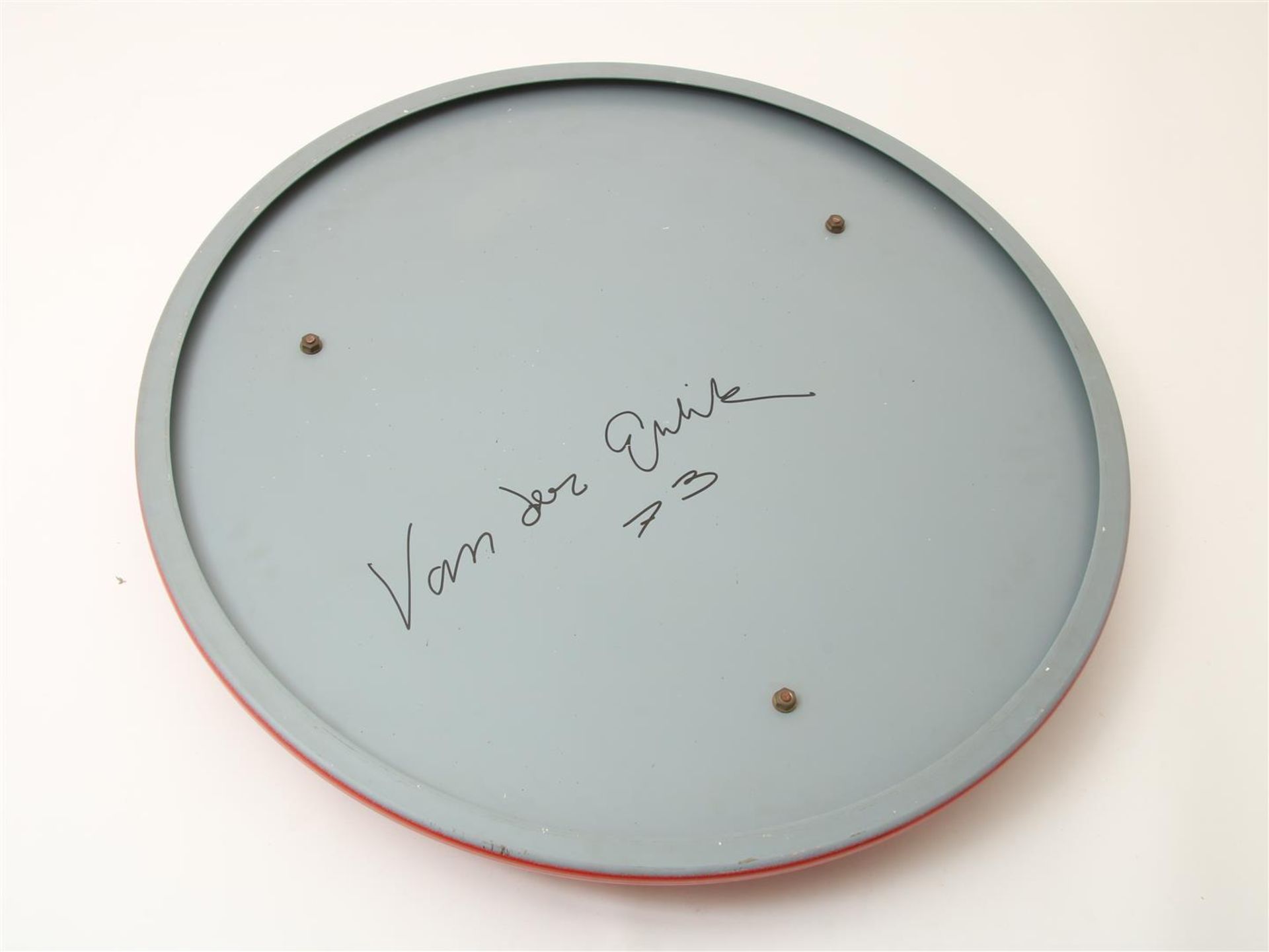 Anton, van der Gulik (1936-) Two circles, signed and dated '73 on the reverse, metal, diameter 80 - Image 4 of 4