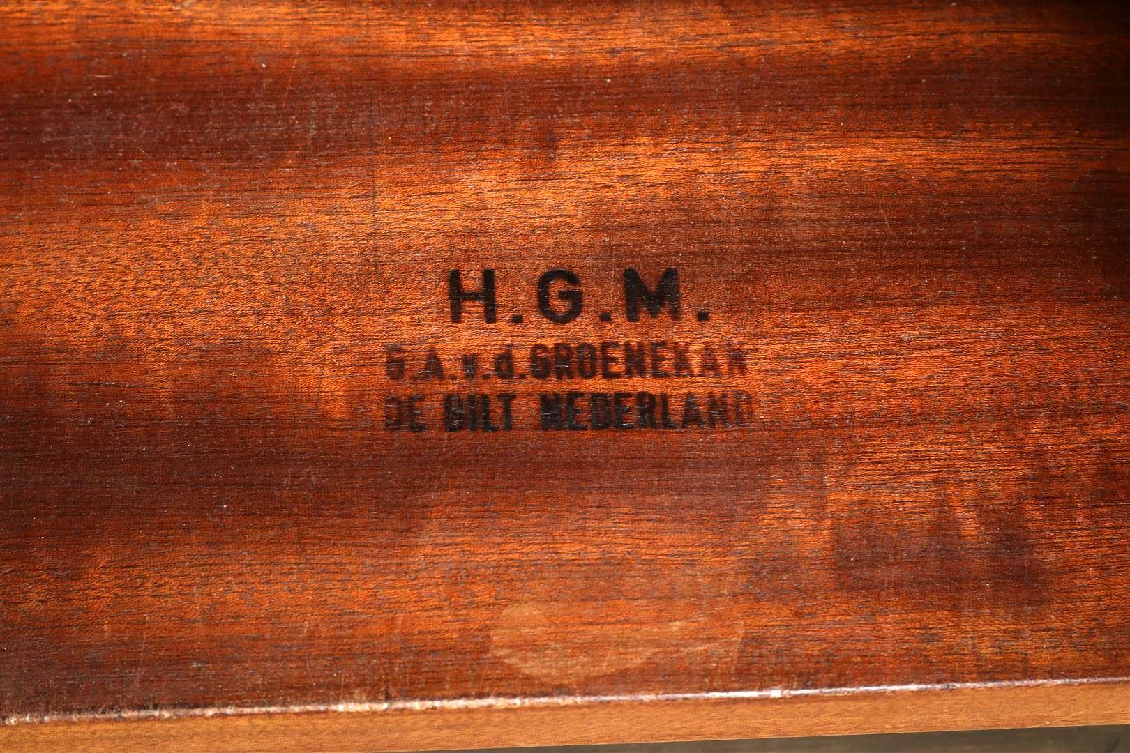 Lot of a teak tea furniture with 2 sliding glass doors and 2 panel doors, stamped H.G.M. - Image 6 of 6