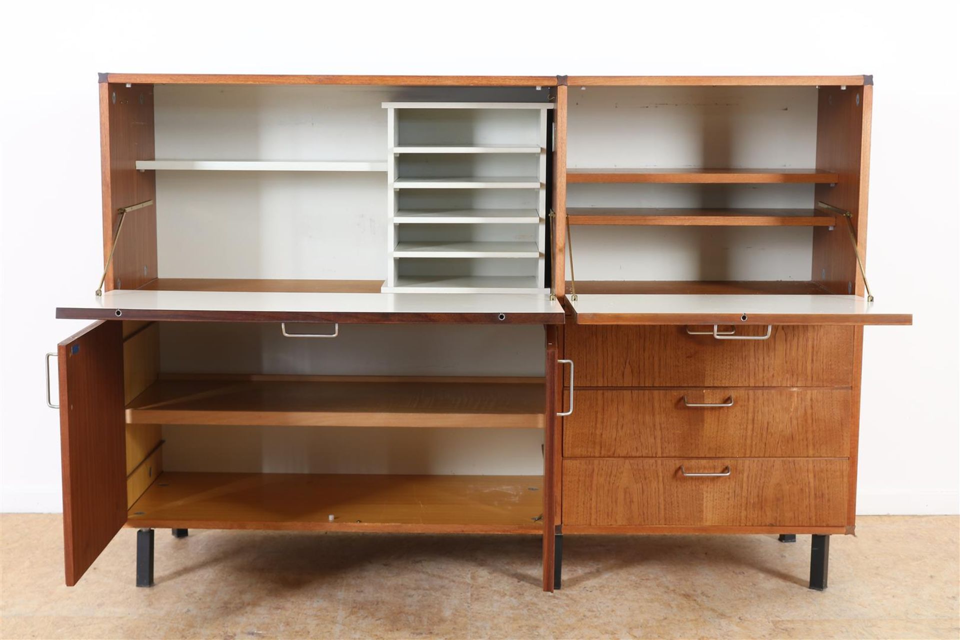 Teak vintage modular wall cupboard with 4 panel doors and 3 drawers, Cees Braakman for Pastoe, - Image 2 of 4
