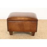 Brown leather tabouret with flap on block legs, 39 x 56 x 40 cm.