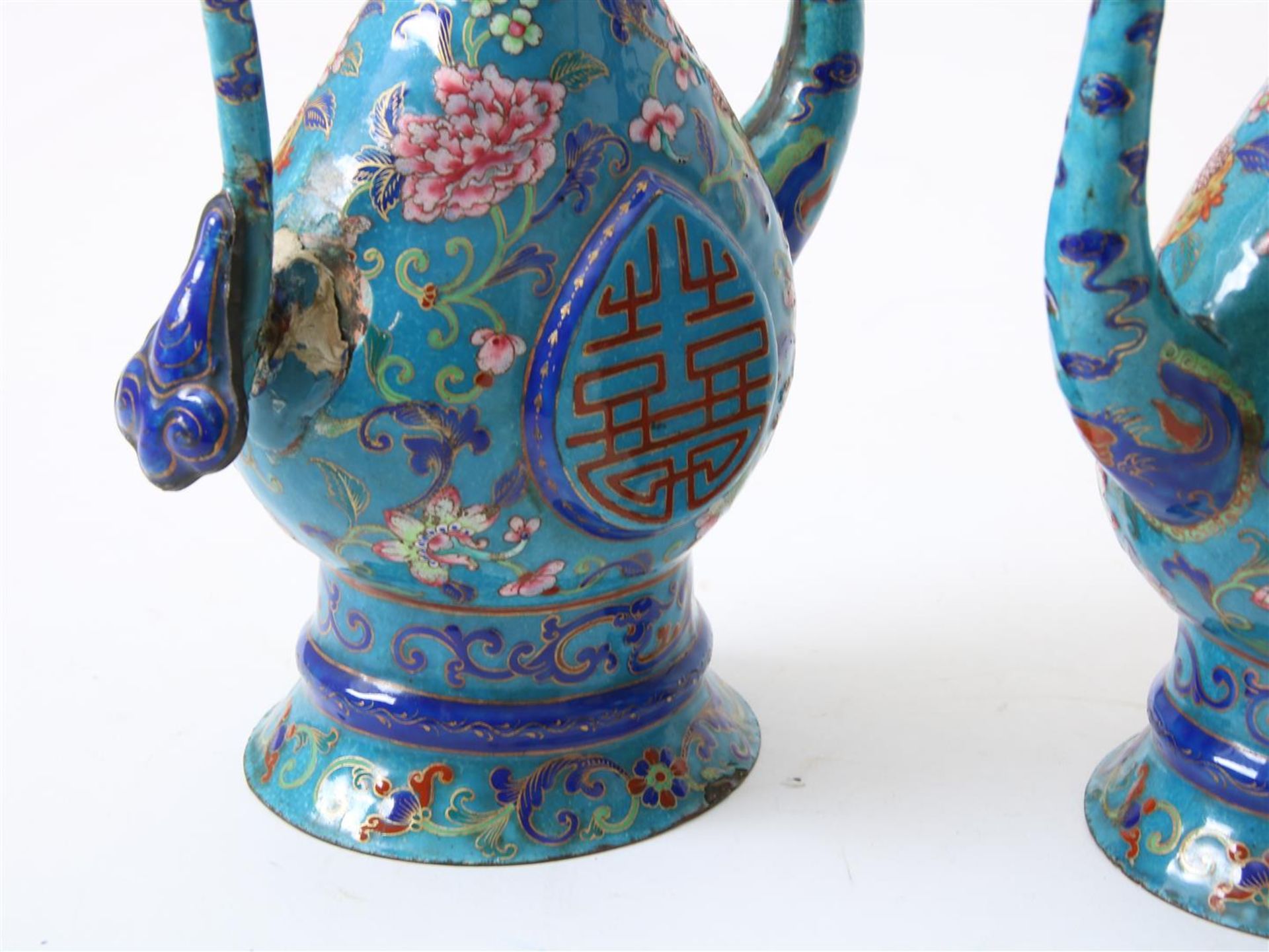 Canton Enamel Qianlong ewers  - Bild 2 aus 5