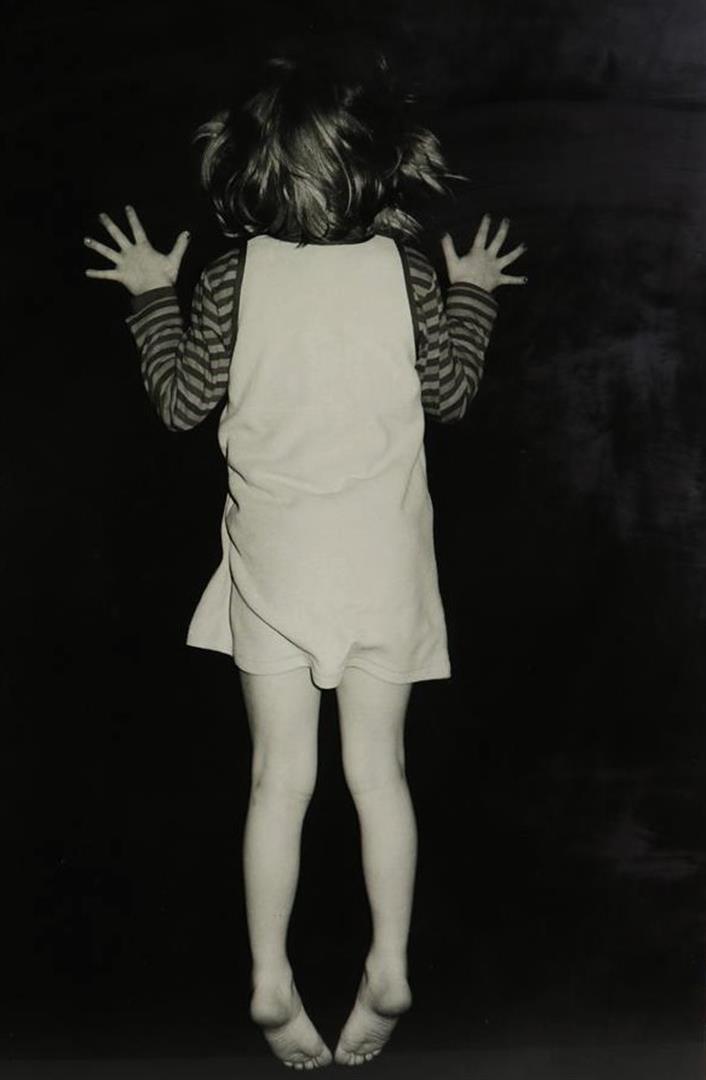 Diana Scherer (1971-) "Madchen (The Girls)", series of five black and white photos, unsigned, on the - Image 4 of 7