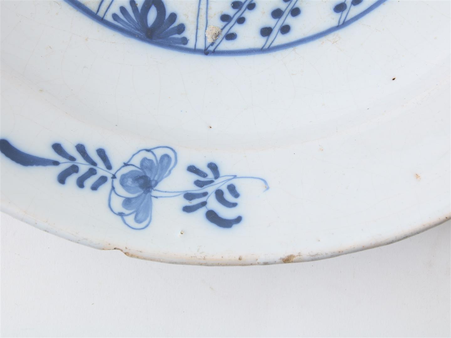 Earthenware dish with central decoration of flowers and border decoration of flowers and leaves, - Image 3 of 5