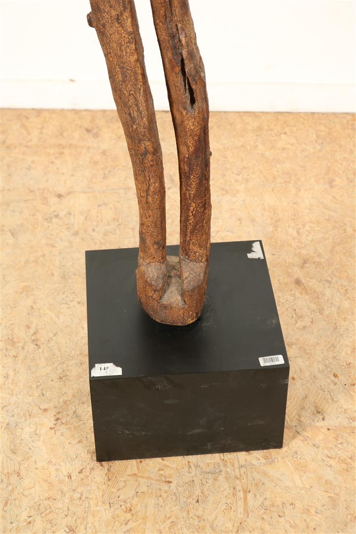 Wooden ancestor statue figure as an elongated male person, probably Dayak Borneo on a pedestal, - Image 4 of 4