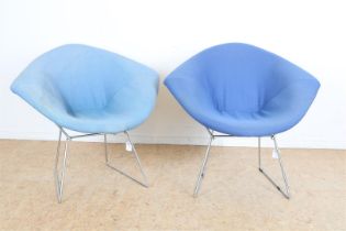 a set of 2 design chairs, Harry Bertoia for Knoll (1952).