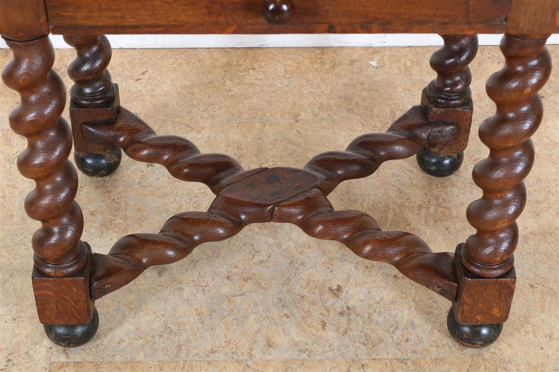Oak table with marble top - Bild 4 aus 4