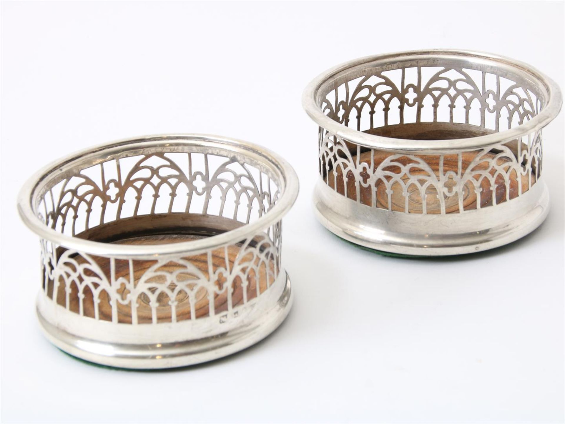 Set of silver Victorian openwork bottle trays with wooden bottom, England, Sheffield 1868, gross