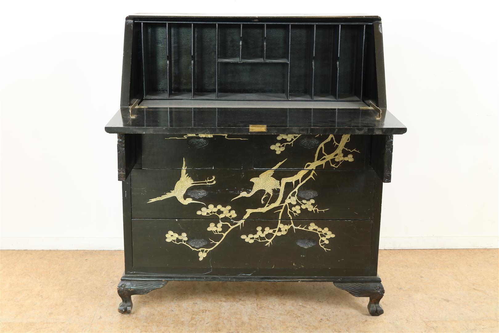 Black lacquer wooden desk with sloping writing flap behind which an interior with compartments on - Image 2 of 9