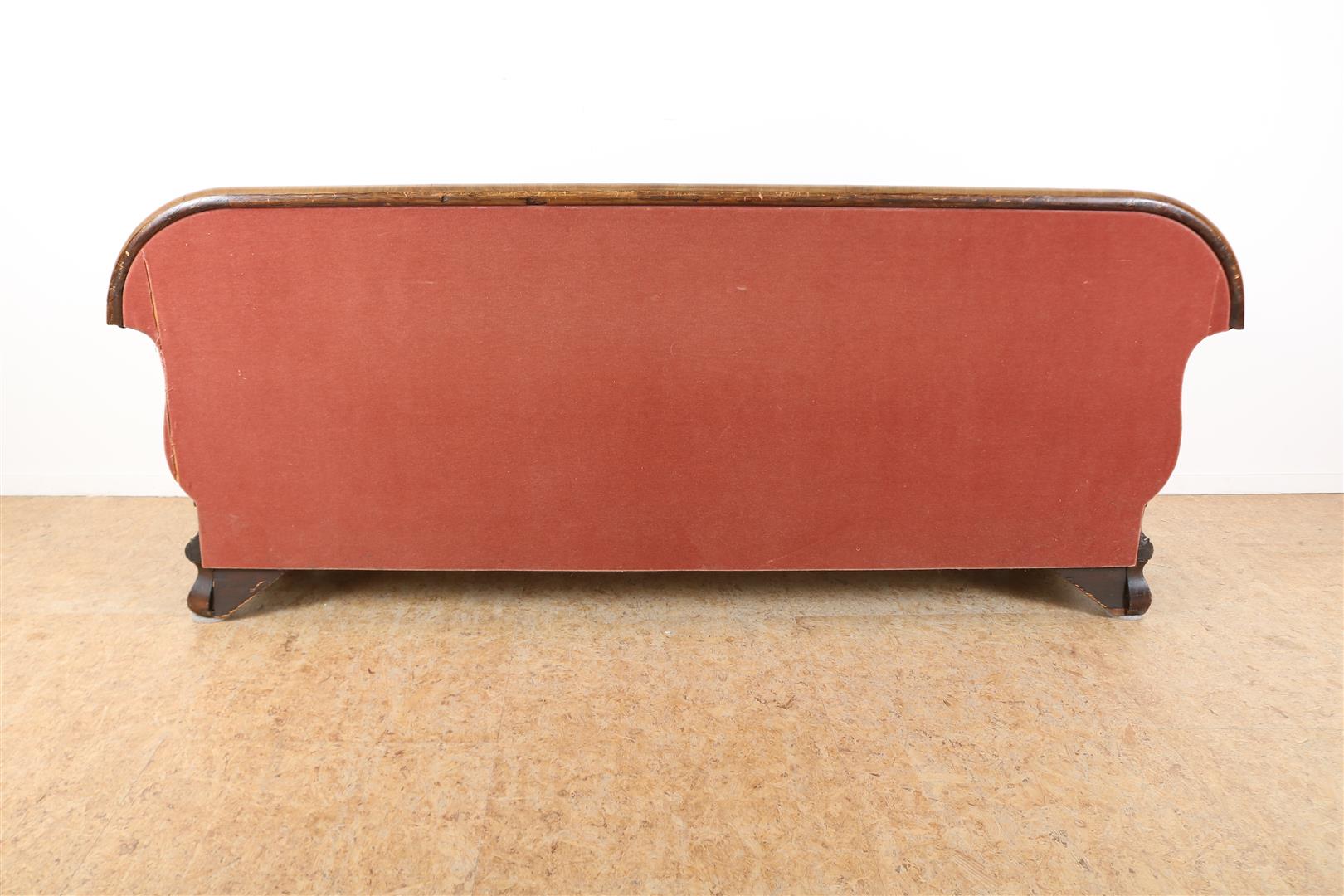 Mahogany Biedermeier sofa upholstered in pink velvet, 19th century. - Image 5 of 5