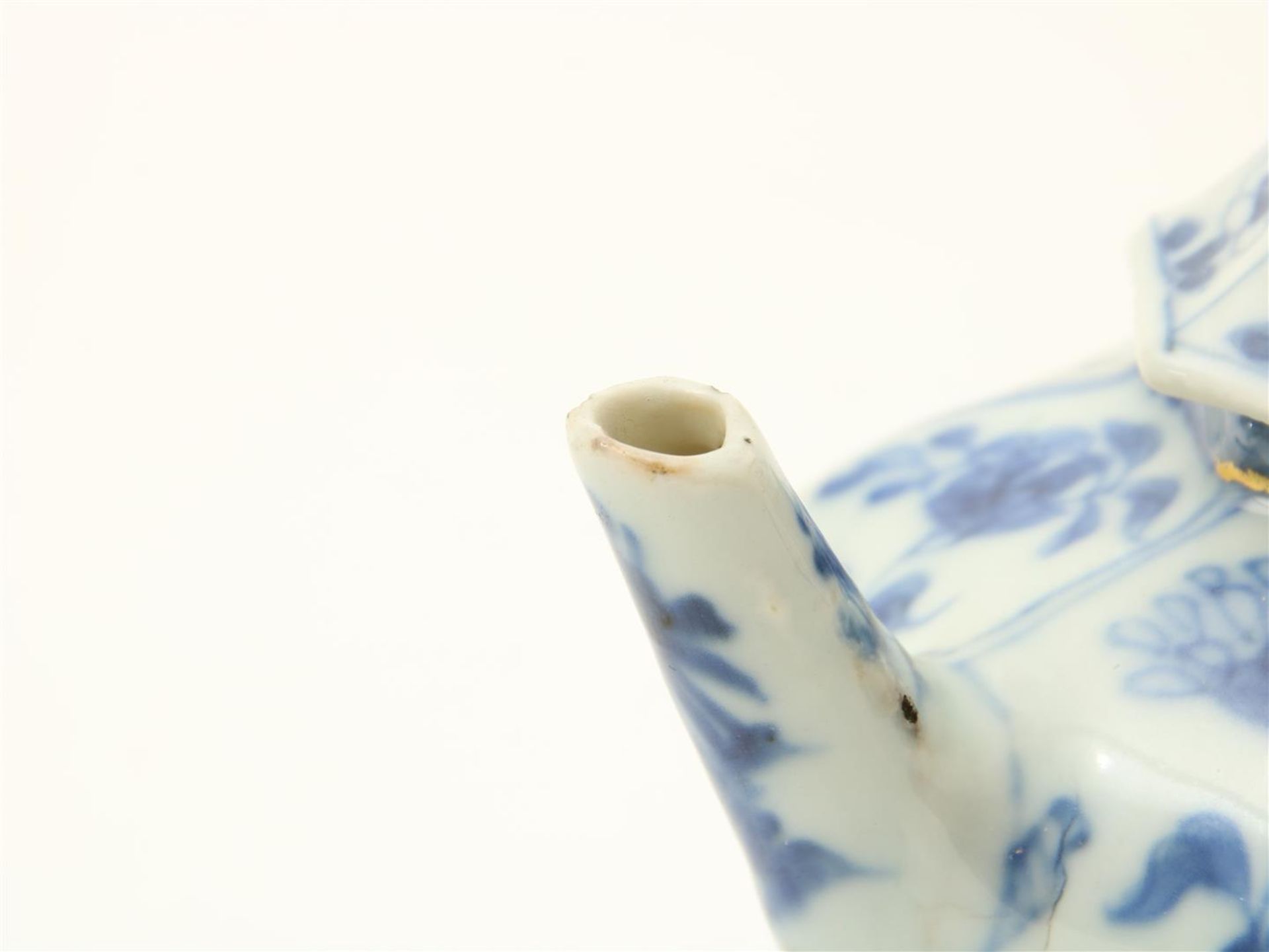 Porcelain lobed Kangxi teapot - Bild 2 aus 7