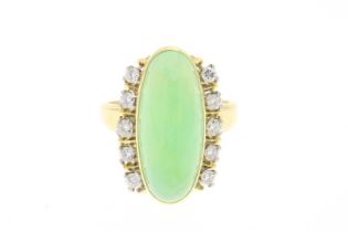 Bicolor ring with chrysoprase