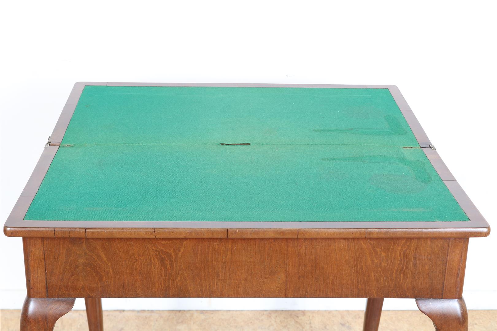 Mahogany Queen Anne style game table with green felt inlaid top on saber legs, 19th century, 74 x 70 - Image 2 of 5
