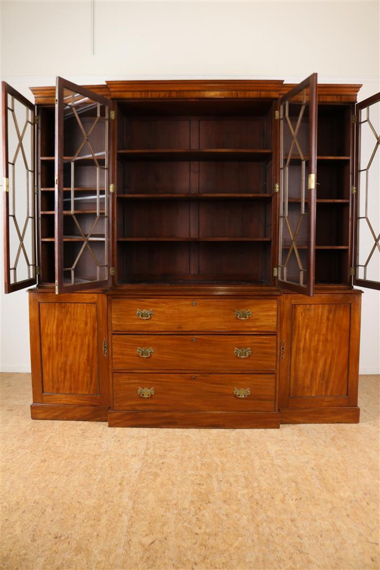 Mahogany Edwardian Breakfront bookcase - Bild 2 aus 5