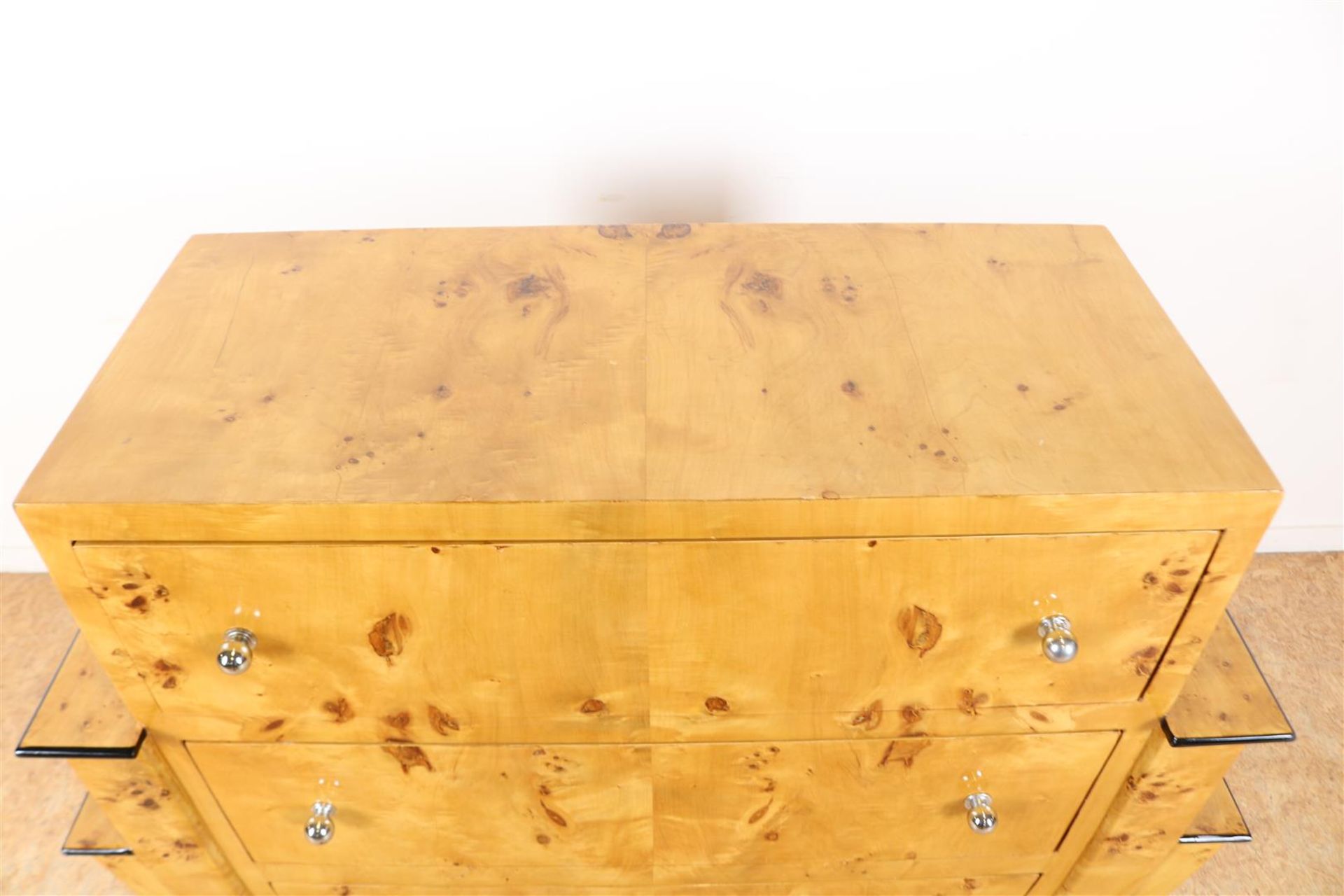 Burr walnut veneered Art Deco style chest - Bild 2 aus 5