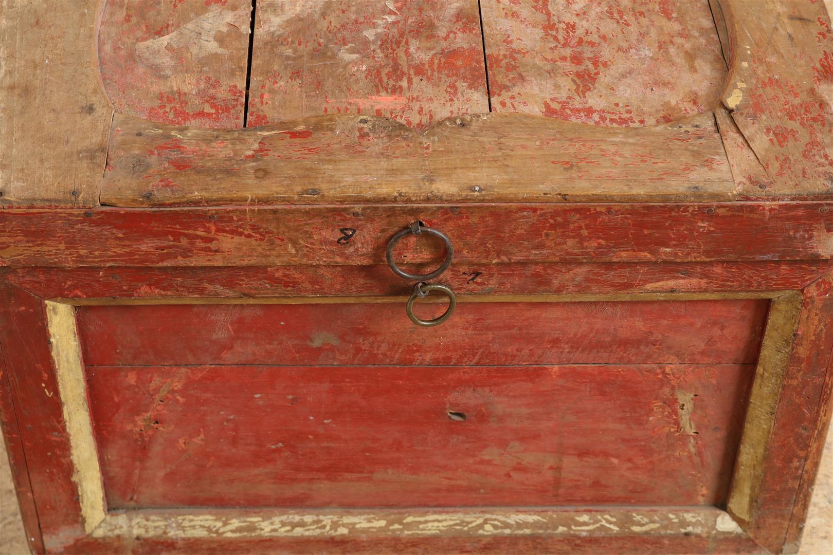 Red-painted elm wood bride's box  - Bild 4 aus 4