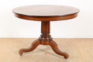 Mahogany Biedermeier round table
