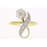 Bicolor gold ring set with diamonds, old brilliant cut and single cut, approximately 0.4 ct., F/G,