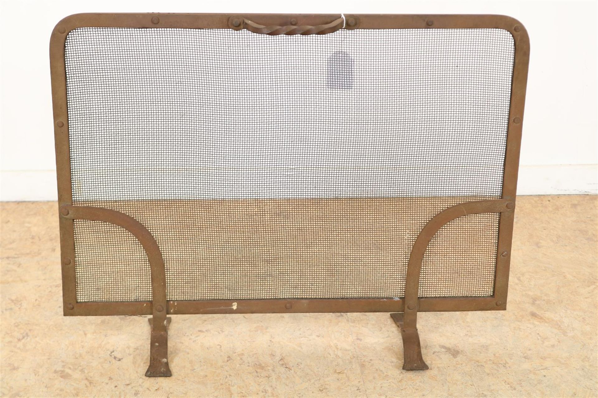 Wrought iron fireplace grate with 3 piece fireplace set, including shovel and tongs, 45 x 57 x 29 - Image 4 of 4