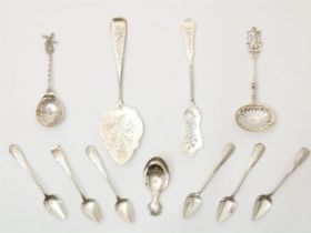 Lot with various silver