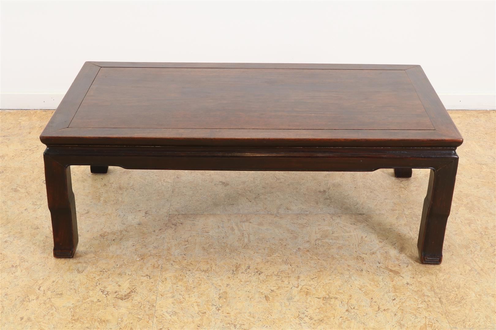 Rosewood Hongmu coffee table on block legs, China, 19th century, 30 x 90 x 54 cm.