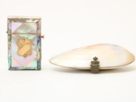 Lot with mother of pearl boxes