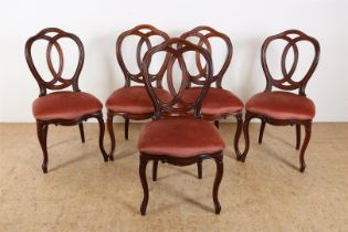 Set of 5 oak pretzel chairs