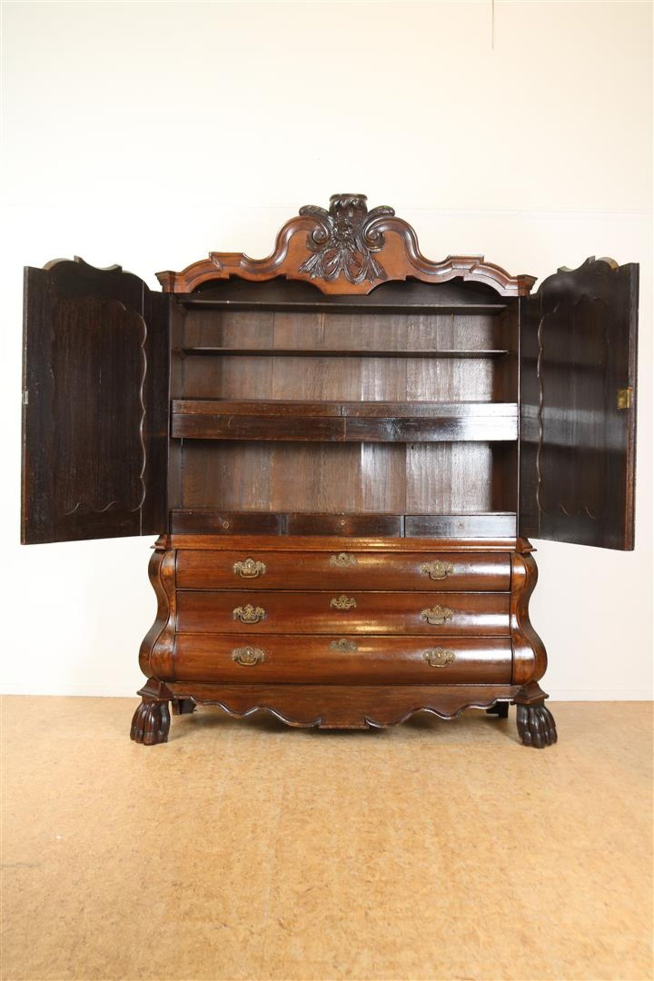 Oak Louis XV cabinet - Bild 2 aus 6