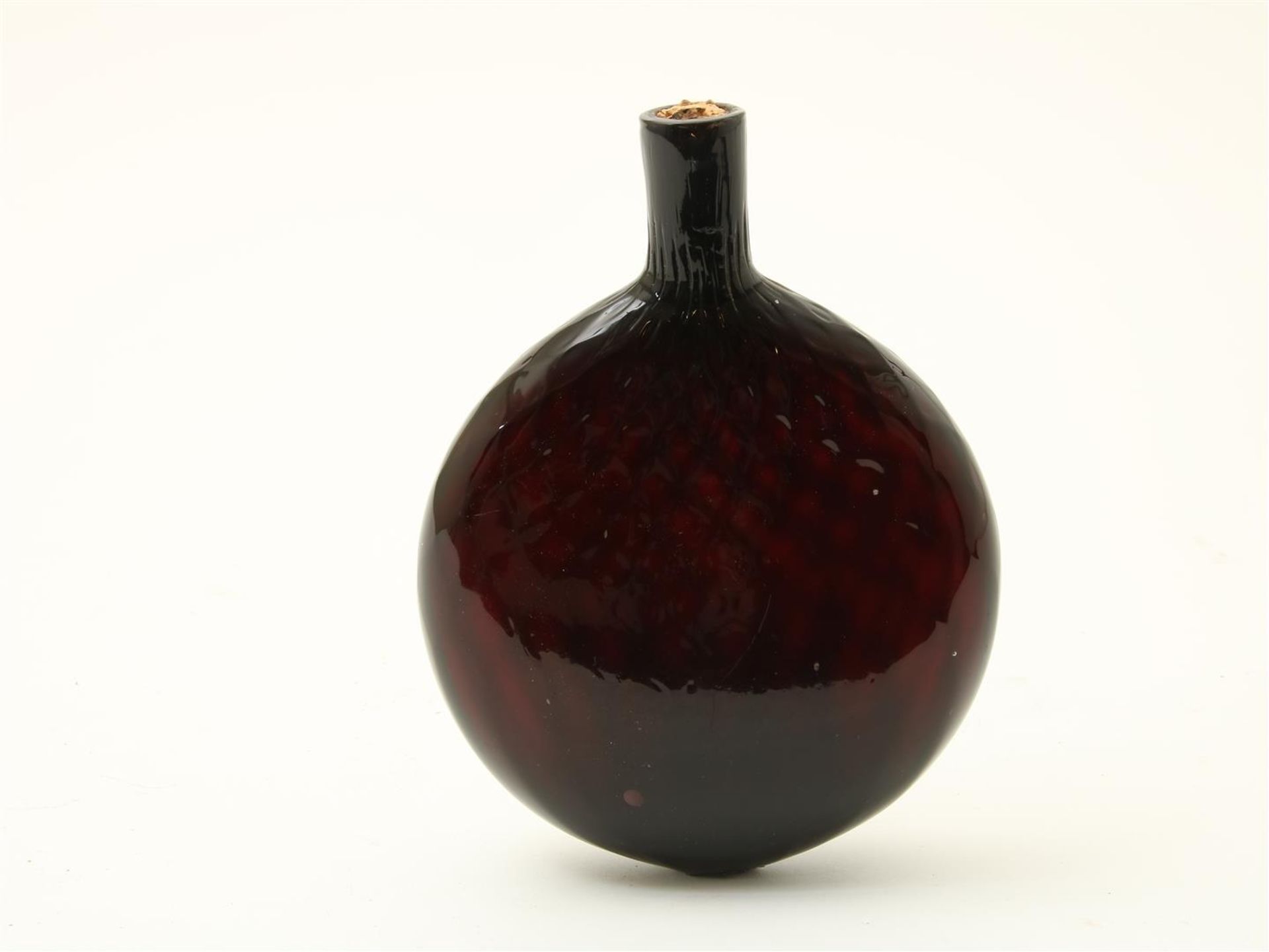 Purple glass bottle, so-called Stiegel Flask, 18th century, height 16 cm.