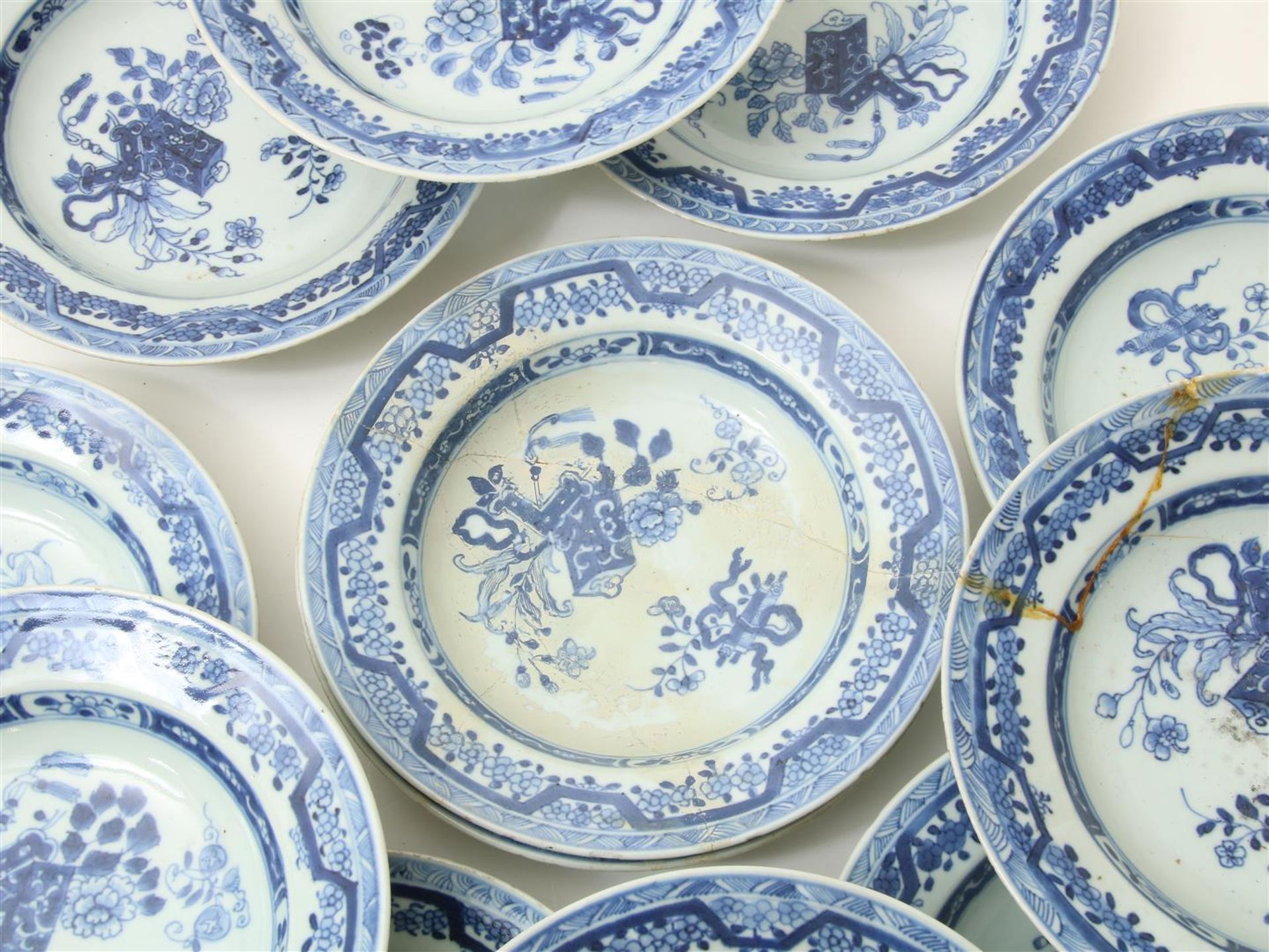  set of 12 Qianlong porcelain plates - Bild 12 aus 17