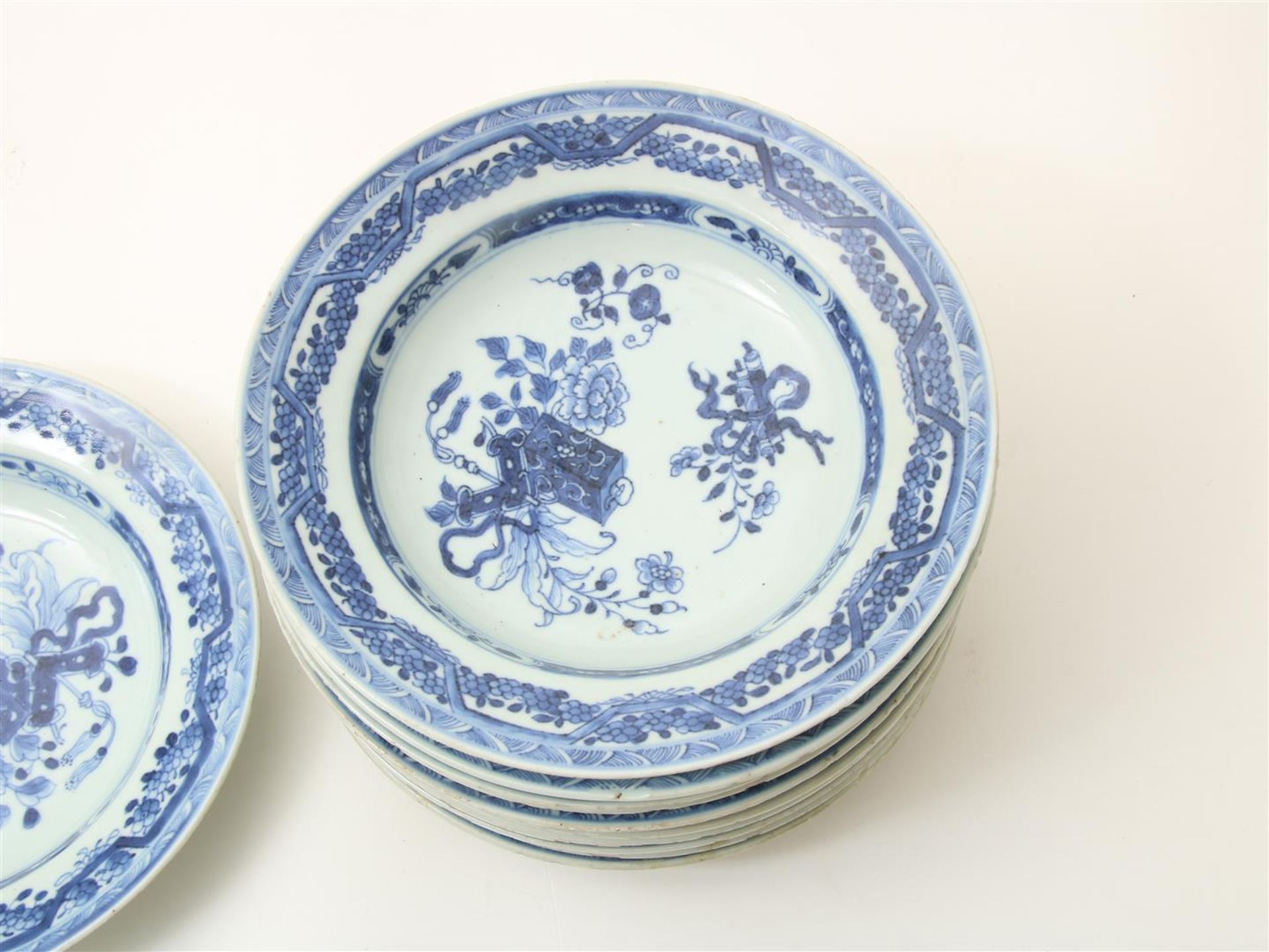  set of 12 Qianlong porcelain plates - Bild 3 aus 17