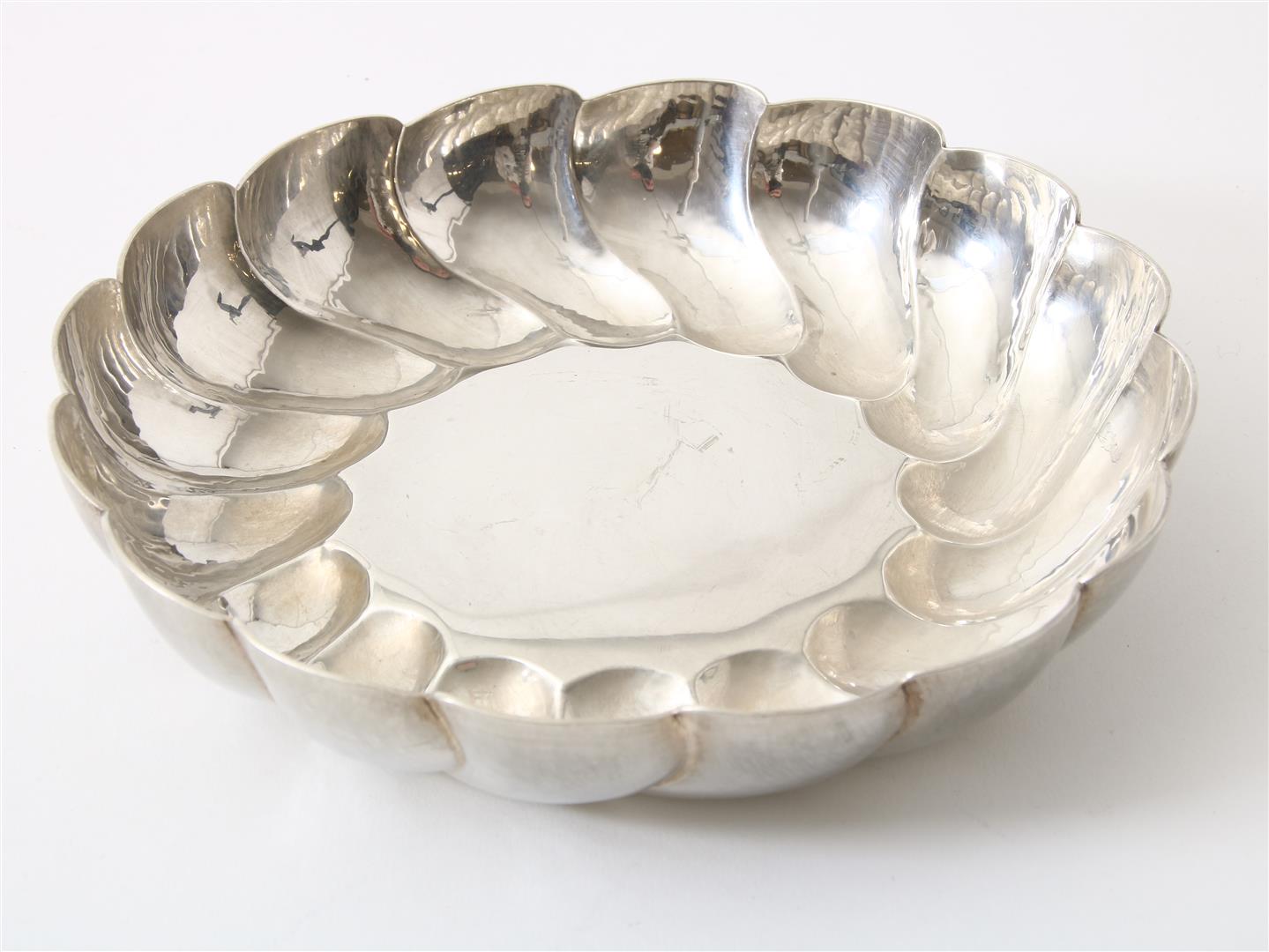 Silver lobed fruit bowl, England, London last 1963, with text on the back 'From Maureen Asprey Sept. - Image 2 of 3