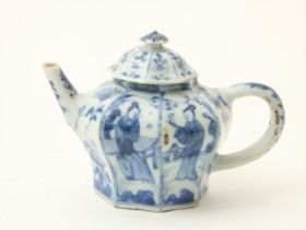 Porcelain lobed Kangxi teapot