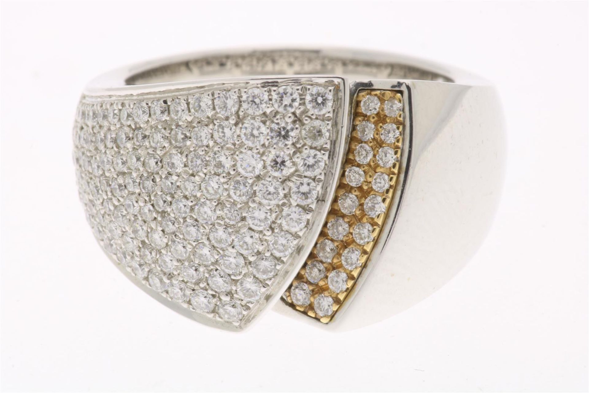 Bicolor gold ring set with brilliant cut diamond, approximately 0.88 ct., F/G, VS/SI, CHIMENTO,