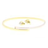 Bicolor gold bracelet and stud earrings, grade 585/000