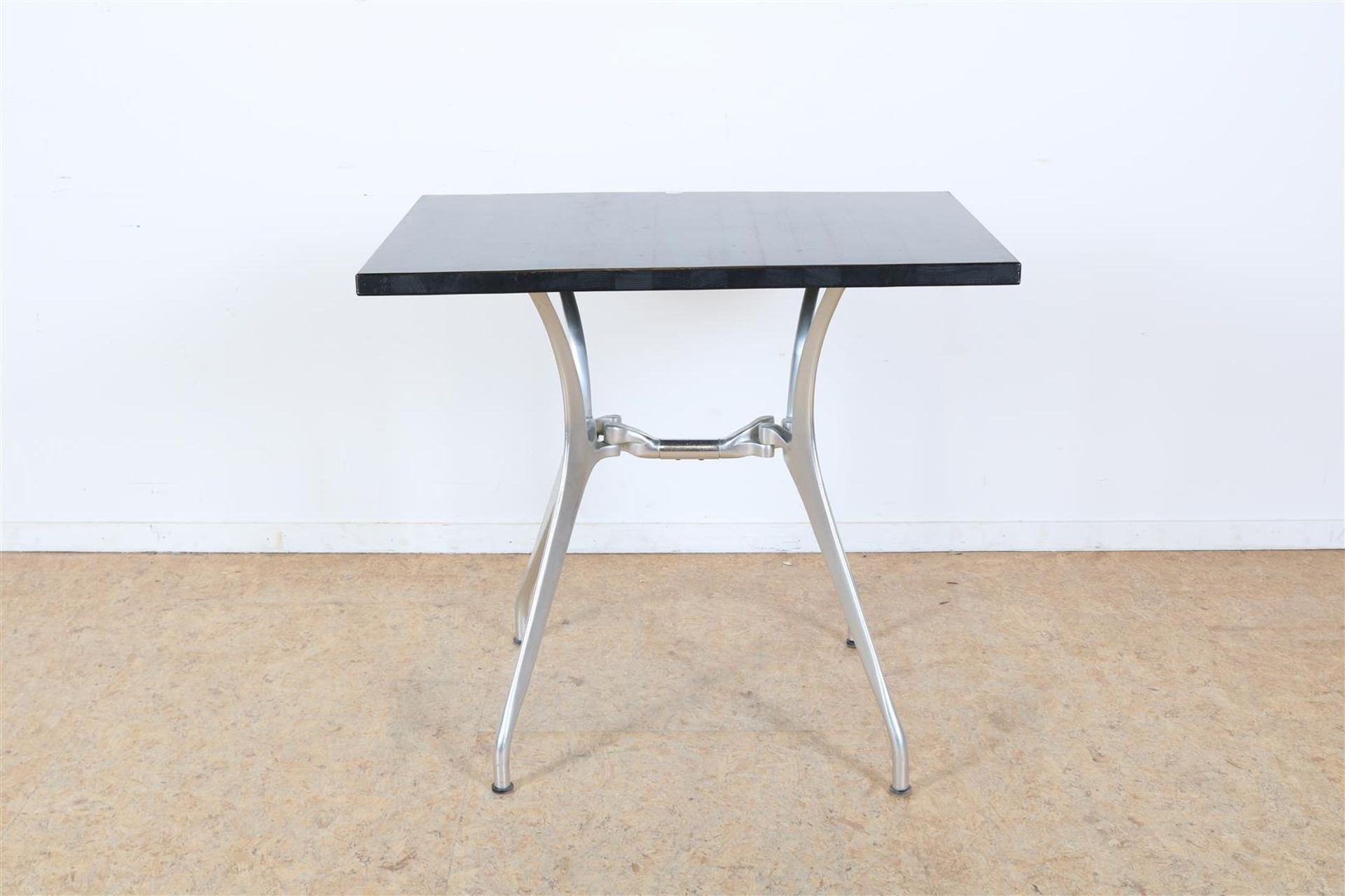 Satellite Breda bistro tables on aluminum base, h. 73, bro. 80, d. 60 cm. - Image 2 of 4