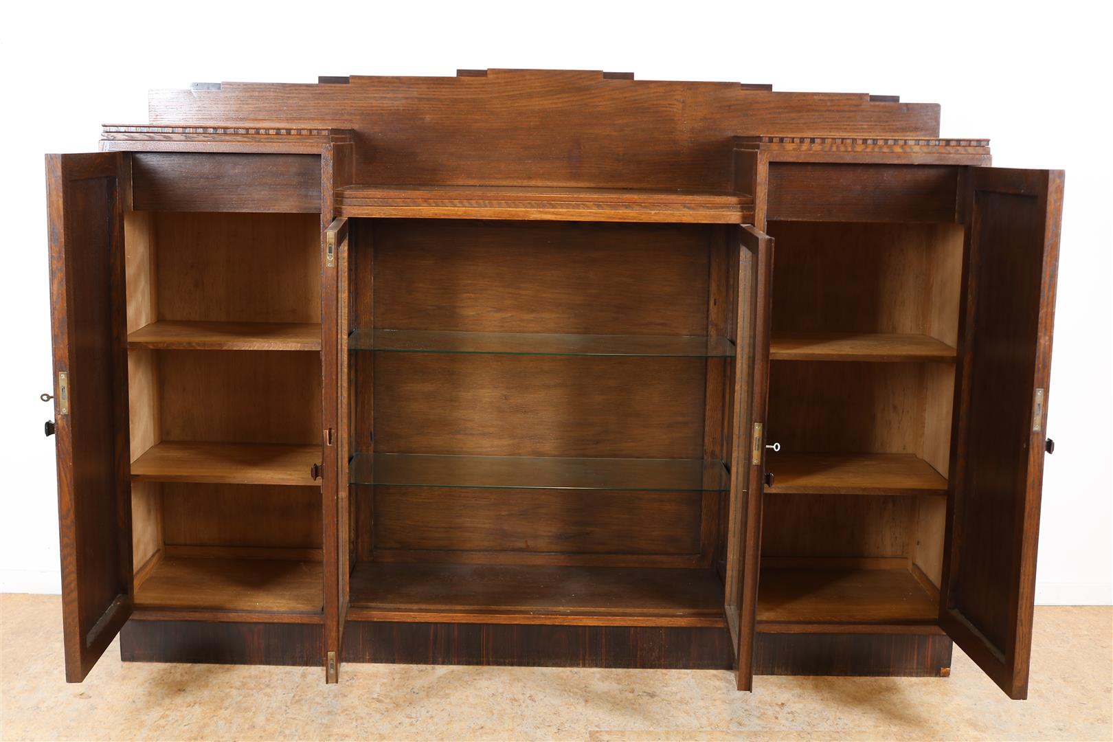 Oak Amsterdam school sideboard with upstand, 2 panel doors and 2 glass display doors with coromandel - Image 2 of 5