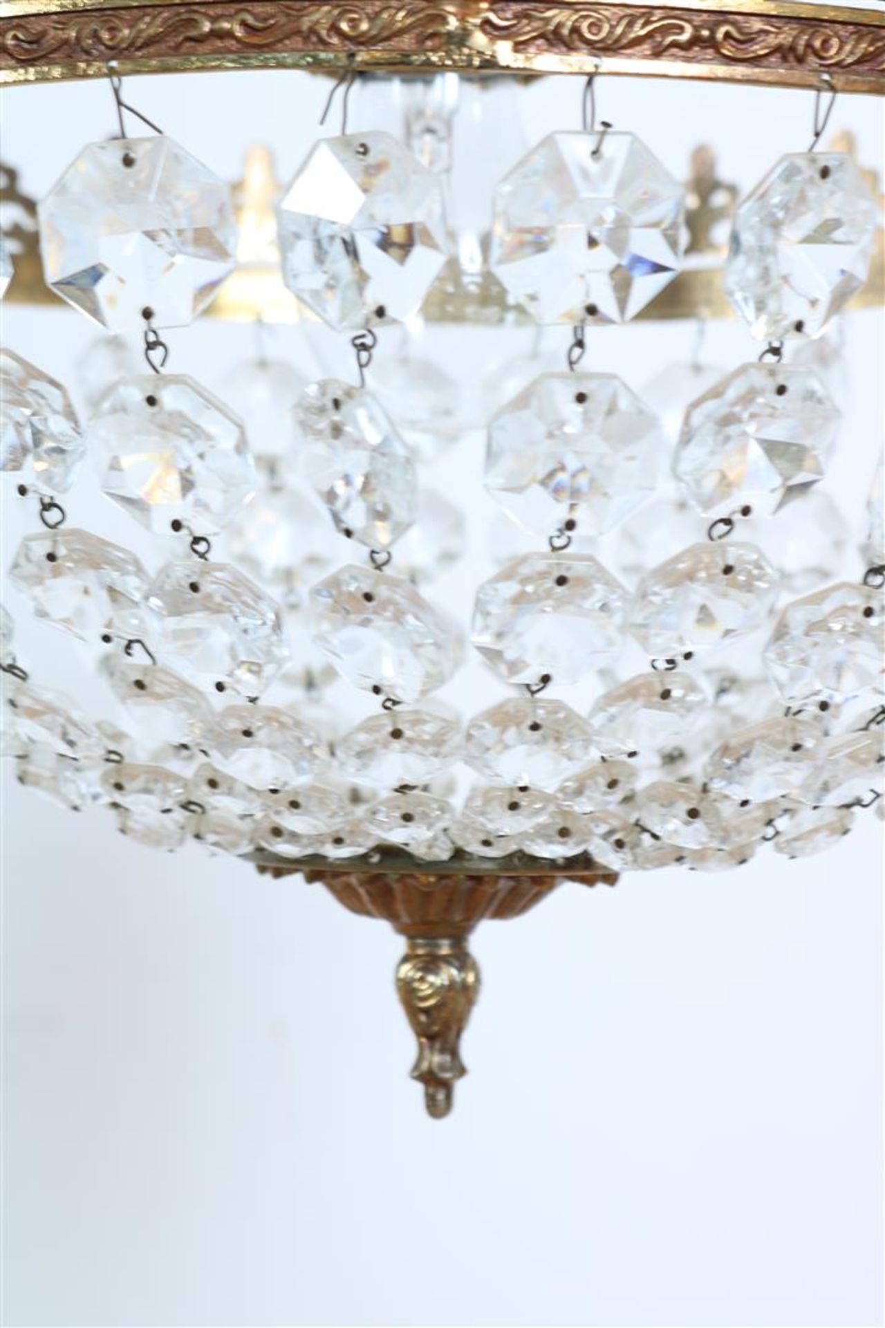 Chandelier with crystal drops. - Image 3 of 3