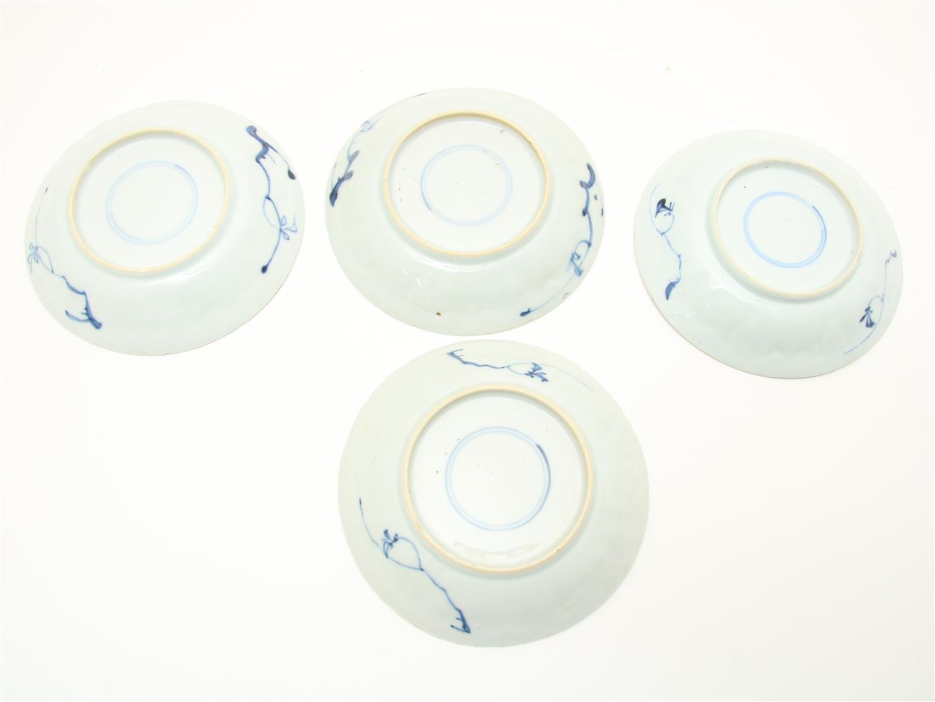 Set of 4 porcelain Qianlong saucers  - Bild 2 aus 4