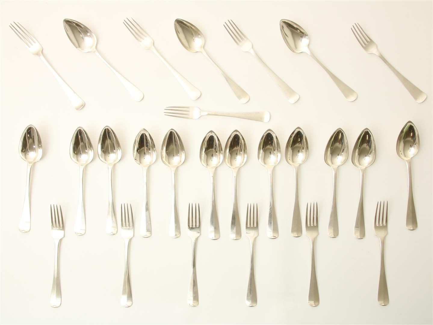 Lot of silver cutlery with 12 large spoons and 6 large forks, Haags Lofje, maker's mark: "VDB":