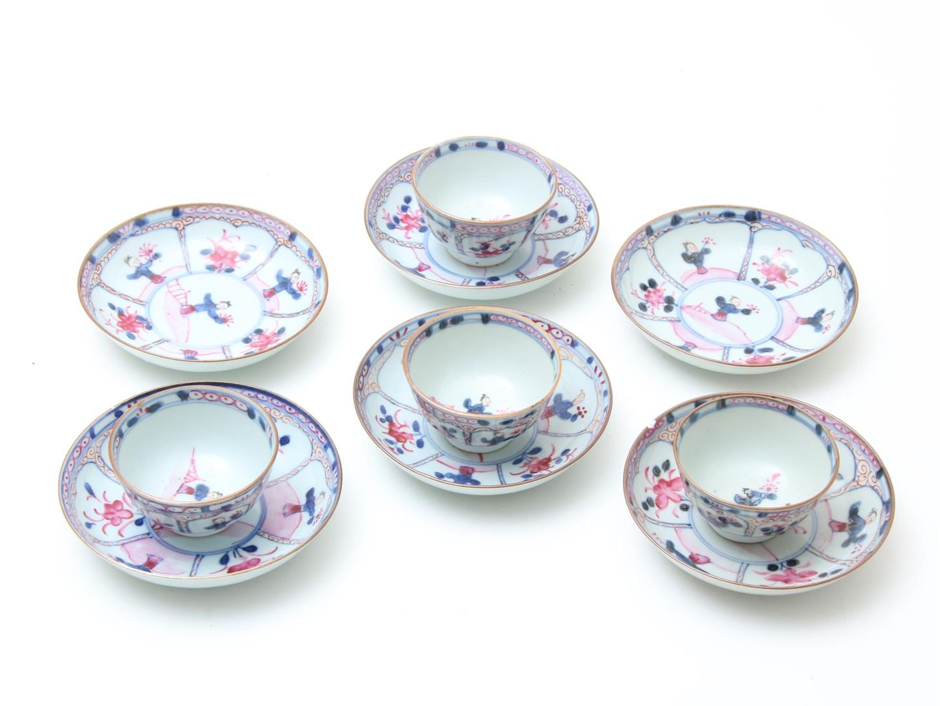 set of 4 cups and 4 saucers, China 18e eeuw