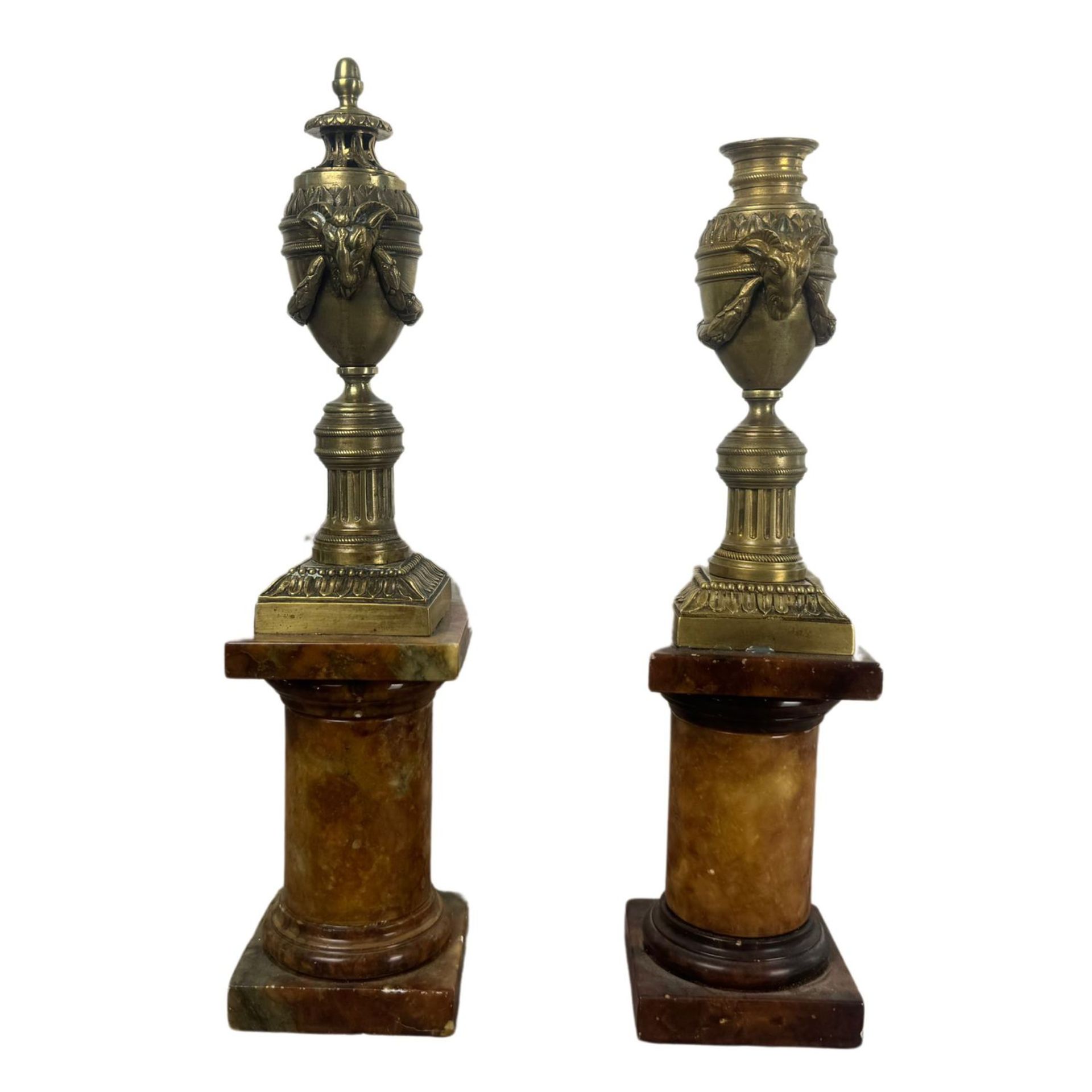 Pair of finely chiseled bronze candle holders - Image 2 of 8
