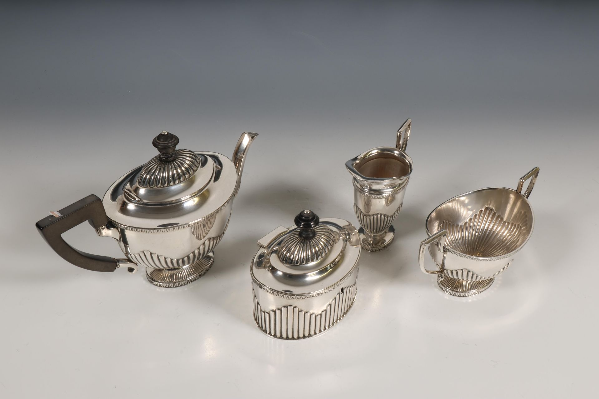 Vierdelig theeservies, Fa. J.M. van Kempen, ca. 1900, - Bild 2 aus 3