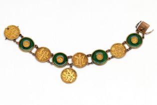 Wang Hing, Hong Kong, beneden wettelijk gehalte gouden armband.