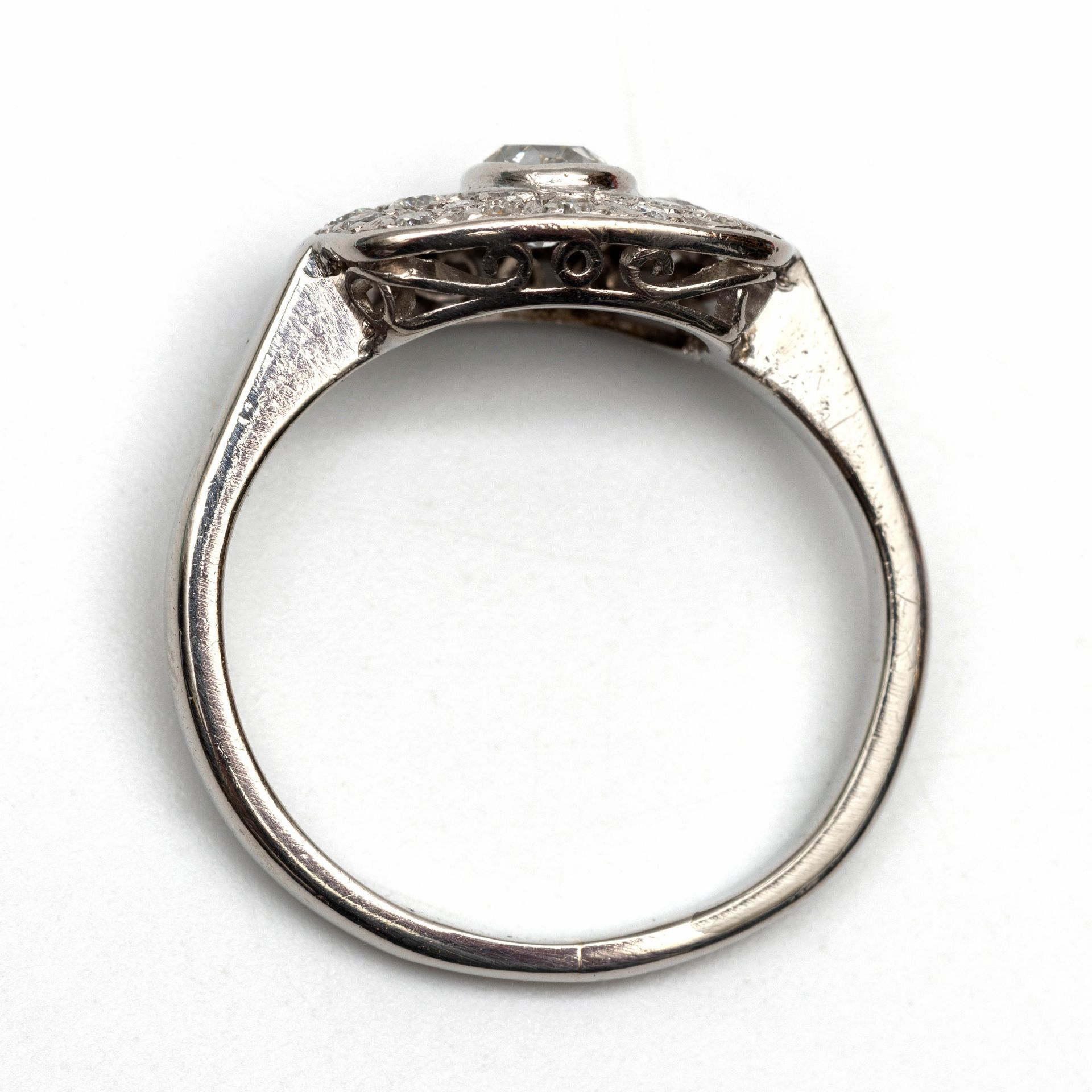 Platina ring, - Image 2 of 3